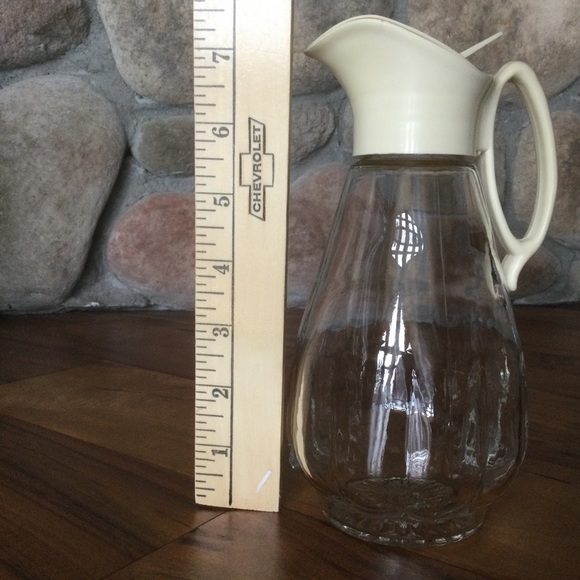 Vintage Log Cabin Syrup Dispenser - Picture 4 of 5